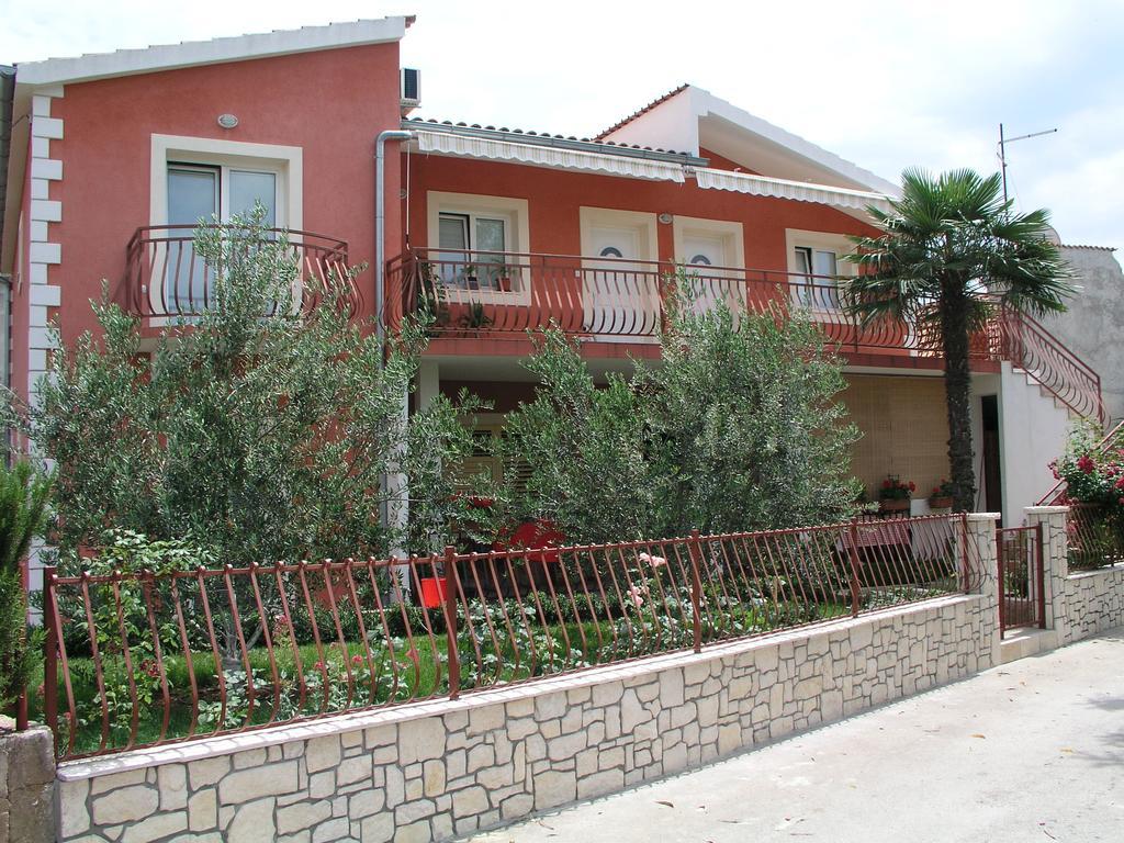 Apartments Salamun 比奥格勒·纳·莫鲁 外观 照片